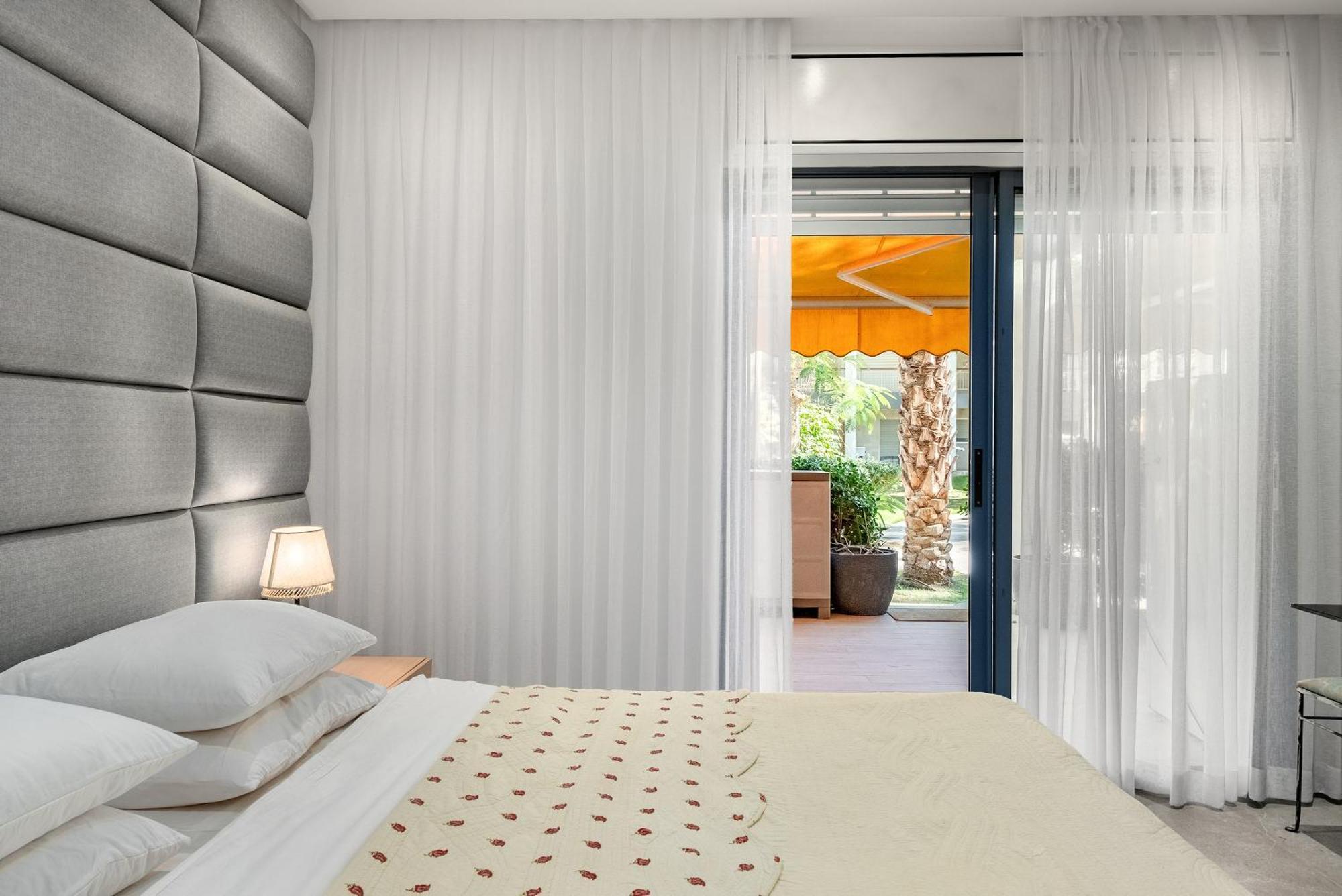 Royal Park Apartments Resort By Sea N Rent Eilat Exterior photo